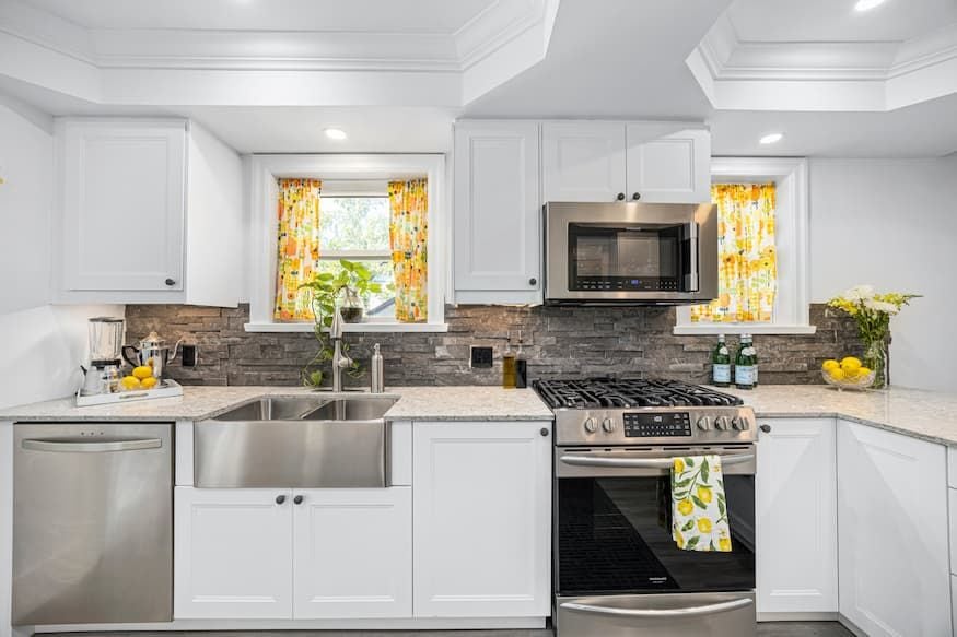 Jacqueline - Charcoal Rock Panel 3 DIY Projects Image -6137653d15f5b